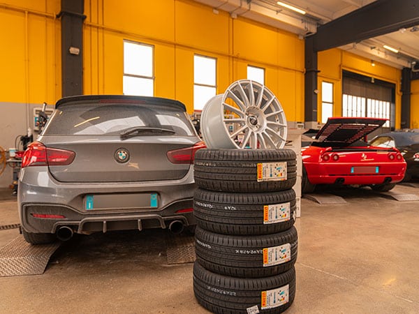 Driver-center-assistenza-gomme-pirelli